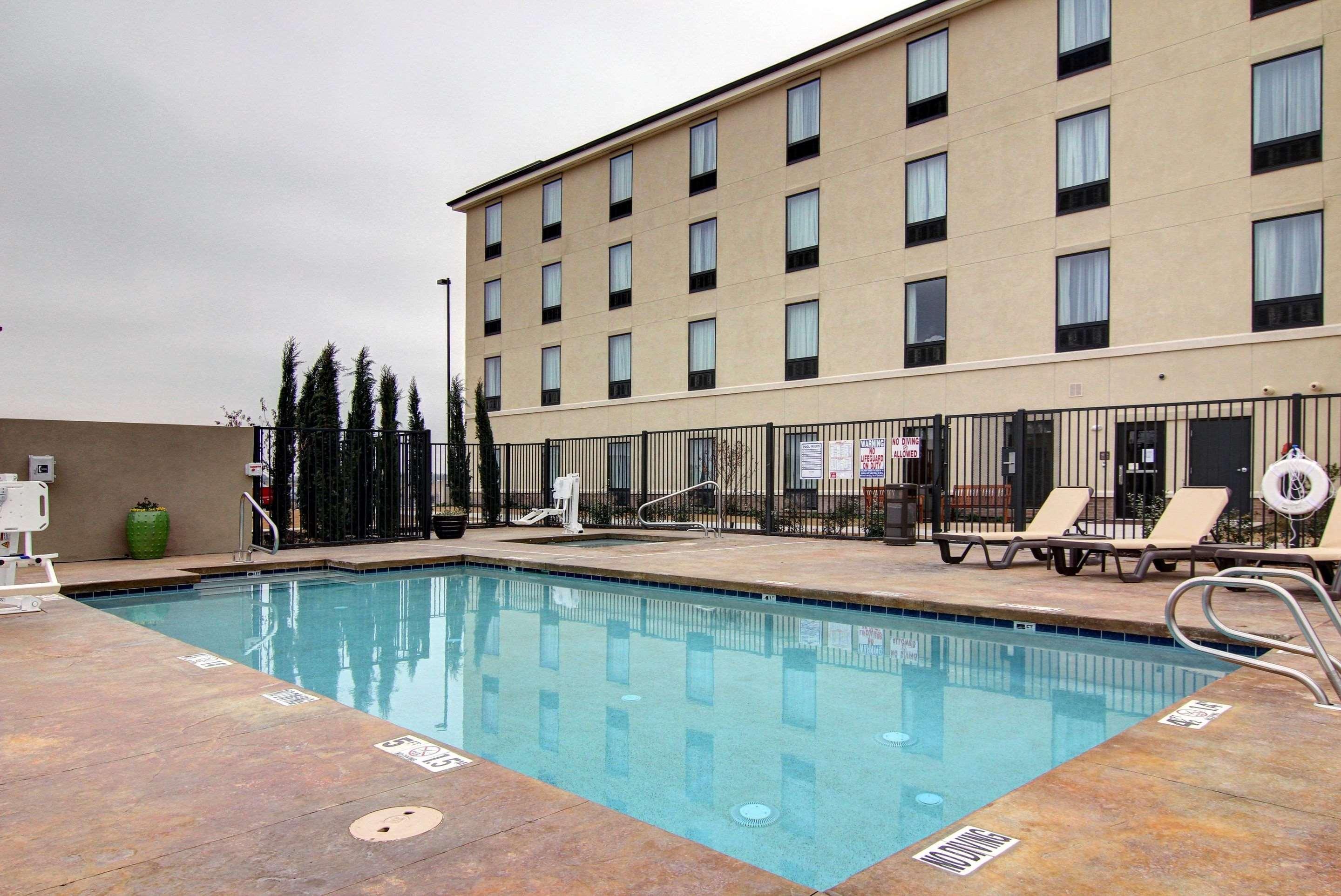 Comfort Suites Carlsbad Extérieur photo