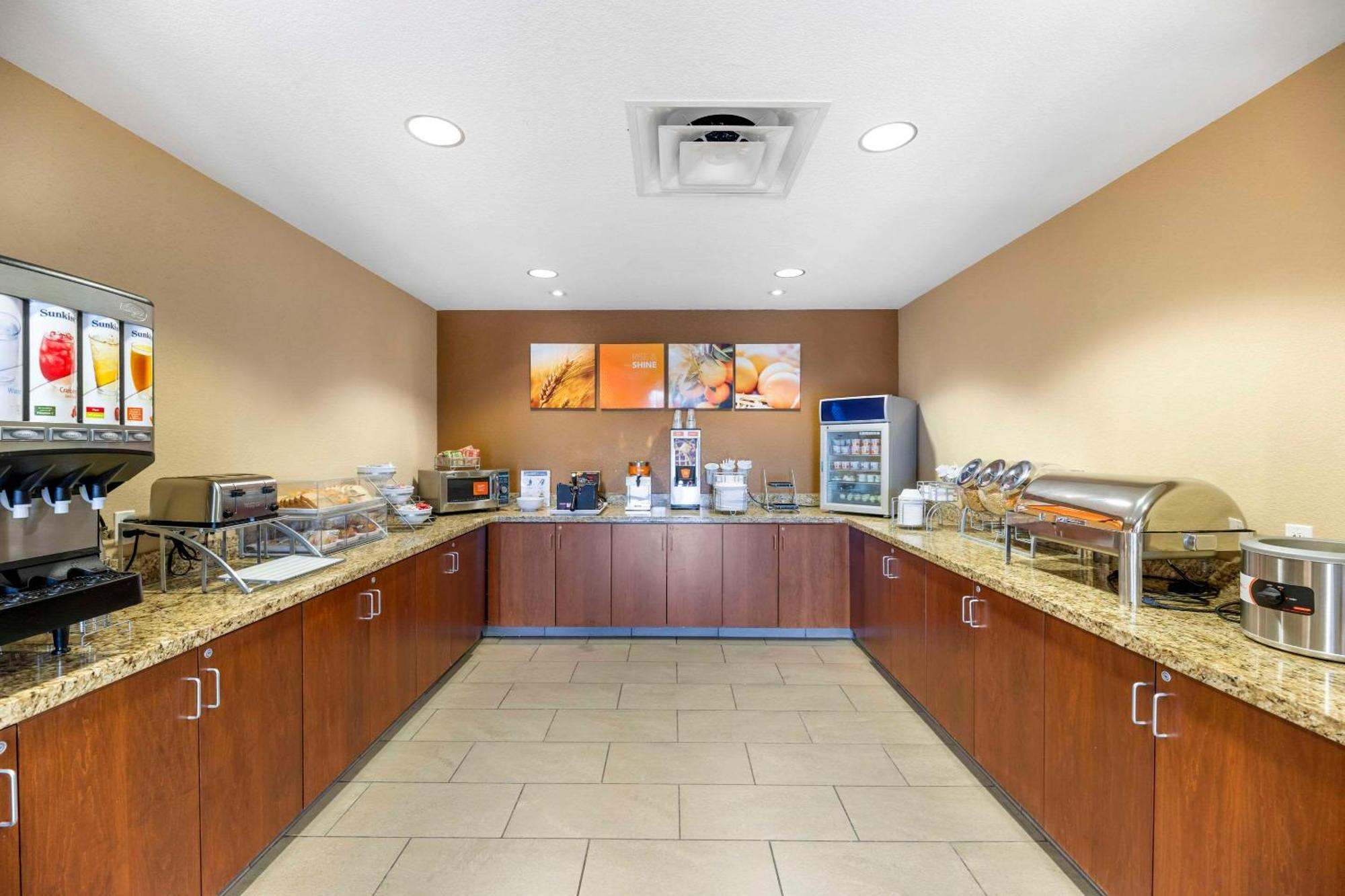 Comfort Suites Carlsbad Extérieur photo