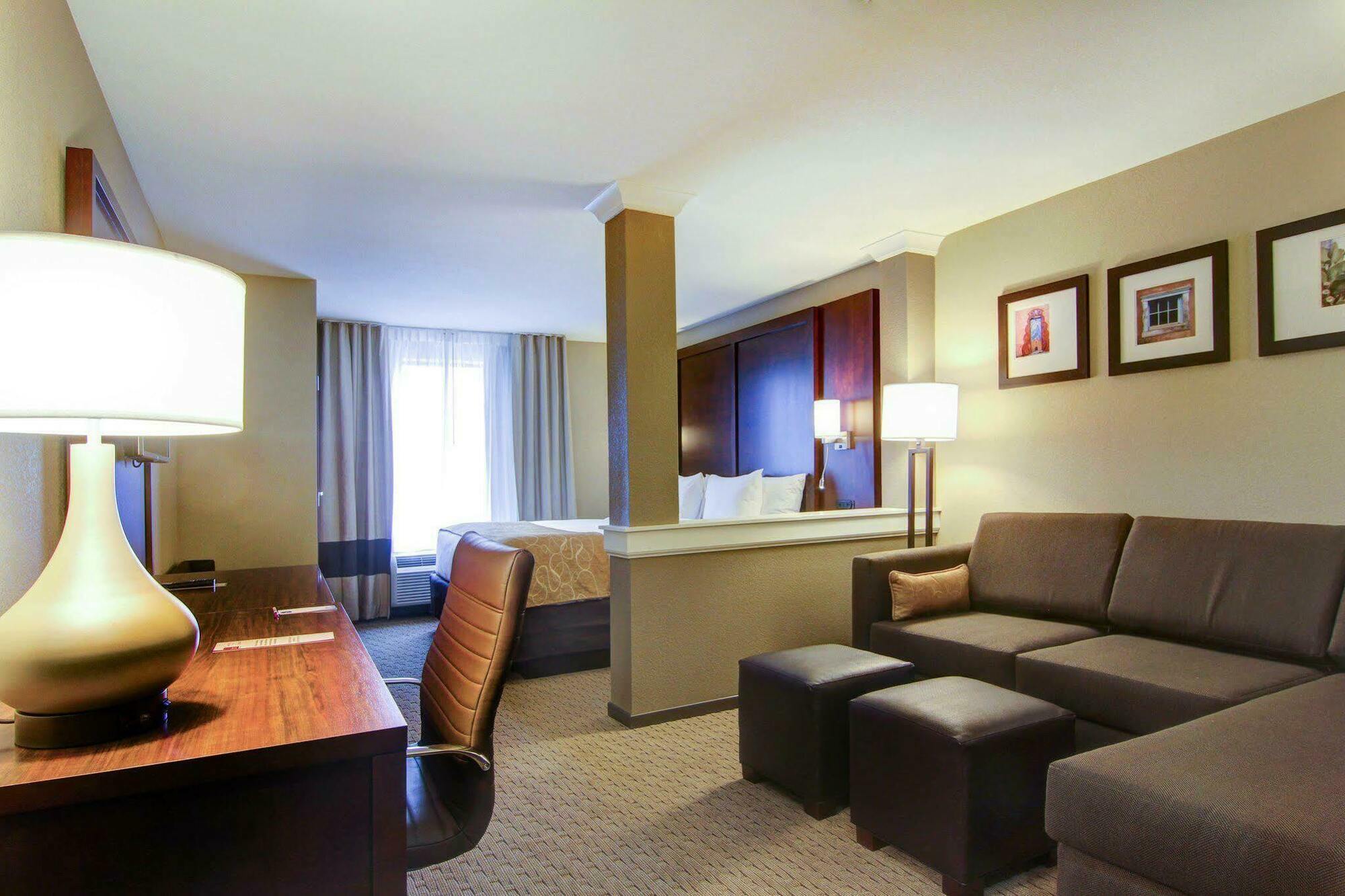 Comfort Suites Carlsbad Extérieur photo